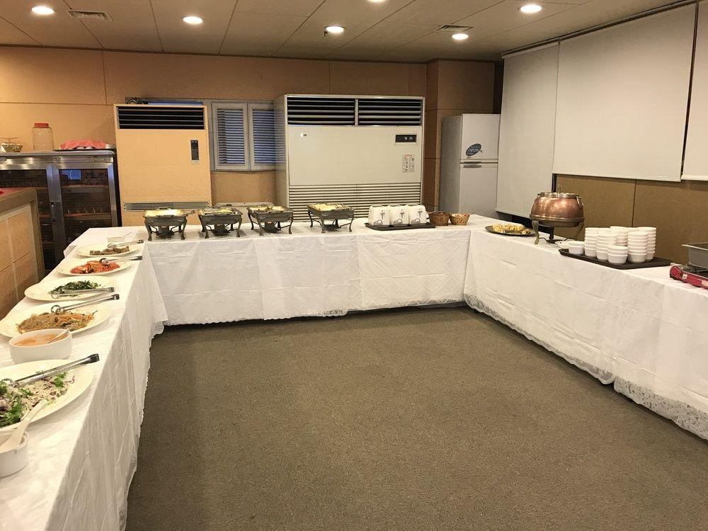 ホテル Seoul Tourist 済州市 エクステリア 写真